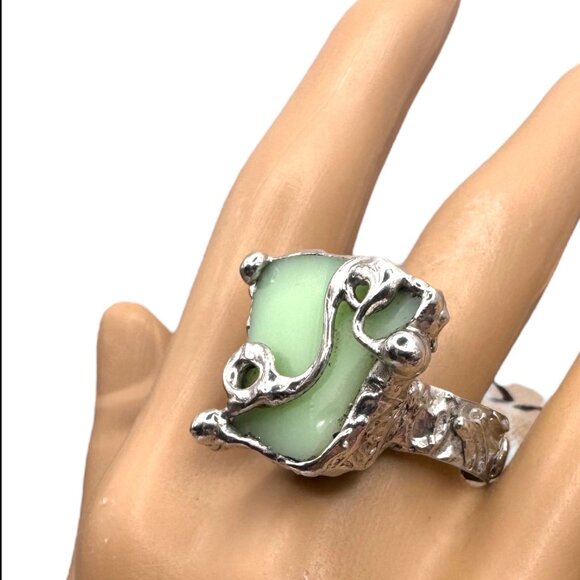 Uranium Glass Silver-Blend Statement Ring Artisan Handcrafted Glows W/ UV Light - Picture 4 of 14